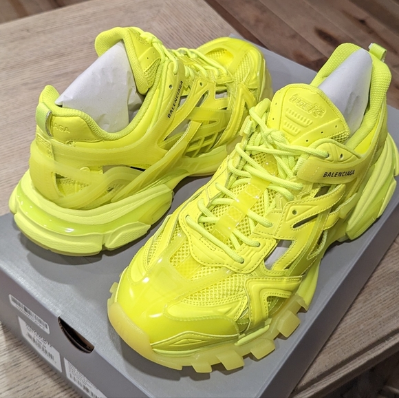Men's Balenciaga "Track 2" Monochromatic Low-Top Sneakers Yellow - Picture 1 of 7